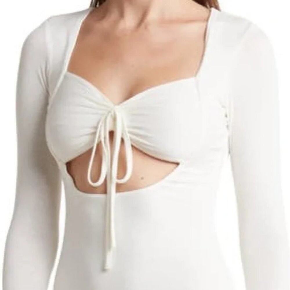 New ~ AREA STARS ~ Cutout Shimmer Midi Dress In White L - Picture 9 of 9